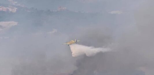 Liban: Le front des incendies se stabilise alors que la pluie tombe du ciel