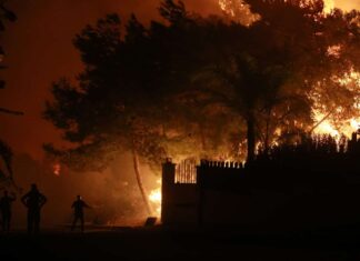 Obscurité en flammes