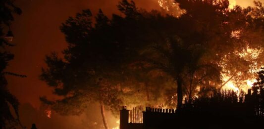 Obscurité en flammes