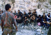Des soldats Libanais du Général Aoun, prisonniers de l'Armée Syrien, le 13 octobre 1990.