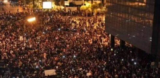 En direct/Liban: Les manifestations dégénèrent alors que le ministre des télécommunications retire sa proposition