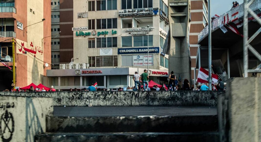 Le Barrage de Jal el Dib vu depuis les voitures qui passent par la route maritime. Crédit Photo: Francois el Bacha, pour Libnanews.com. Tous droits réservés.