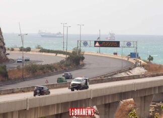 Après la démission du gouvernement, l'inconnu de la réouverture des routes