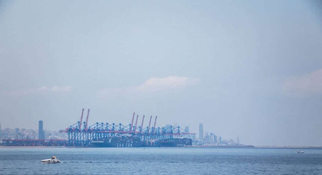 Vue de Beyrouth, depuis le littoral. Crédit Photo: François el Bacha. Tous droits réservés.
