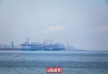 Baisse de 18% des importations et de 26% du déficit commercial lors du derniers semestre Vue de Beyrouth, depuis le littoral. Crédit Photo: François el Bacha. Tous droits réservés.