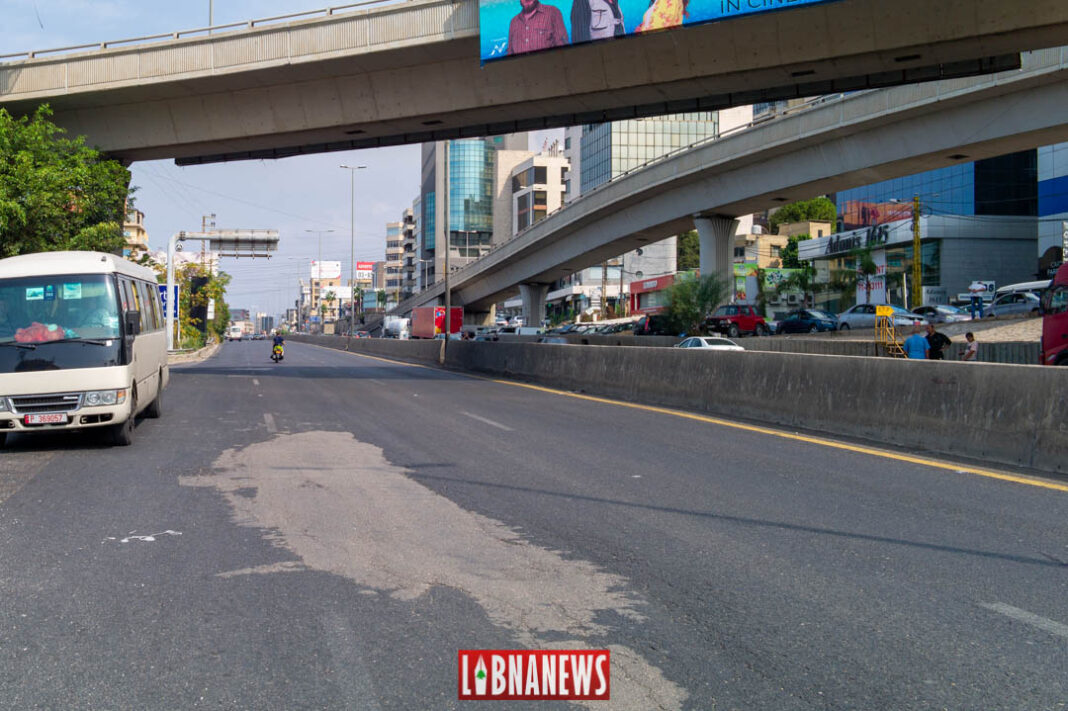 Liban/Jour 6: Les routes toujours impraticables en raison des barrages alors que les protestataires exigent toujours la démission du gouvernement