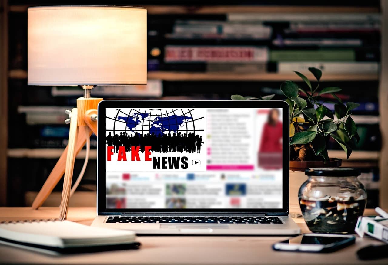 L'urgence de former des lecteurs responsables face à la multiplication des fake news