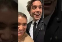 Mika soutient les protestataires