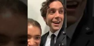Mika soutient les protestataires