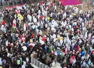 Heurts entre les manifestants à Riad el Solh