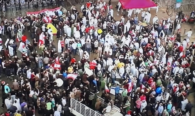 Heurts entre les manifestants à Riad el Solh Heurts entre les manifestants à Riad el Solh