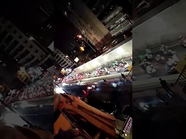 La Parade de motards du mouvement Amal et du Hezbollah dans les ruelles de Beyrouth, contrariée par l’Armée Libanaise La Parade de motards du mouvement Amal et du Hezbollah dans les ruelles de Beyrouth, contrariée par l'Armée Libanaise