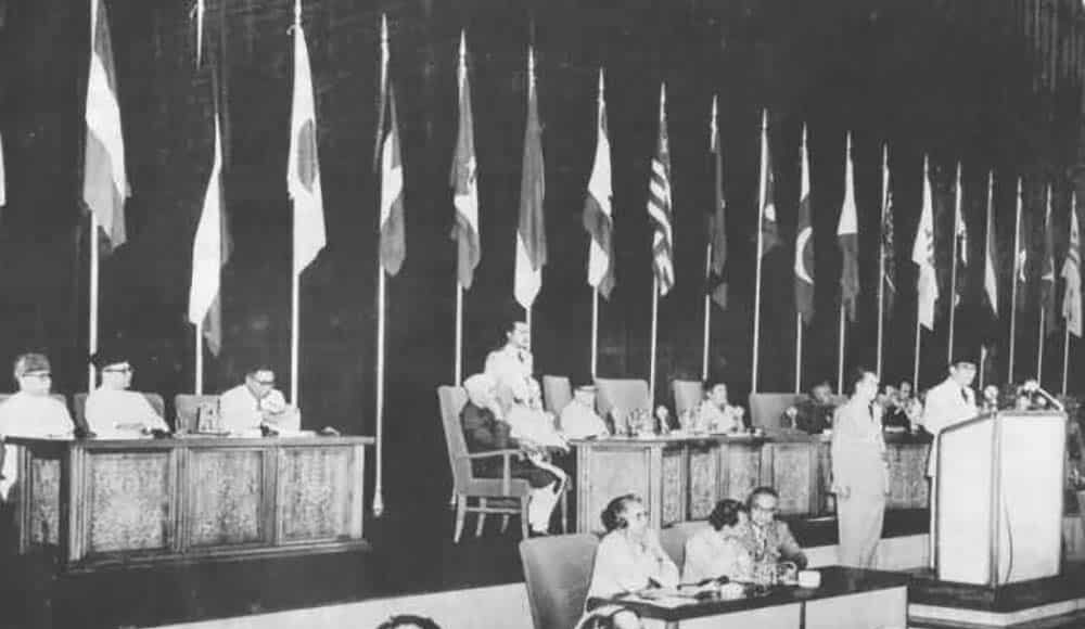 De Bandung au Printemps arabe ou le basculement des mondes.