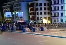 La tension se poursuit sur le ring alors que les tentes sont détruites sur la place des Martyrs