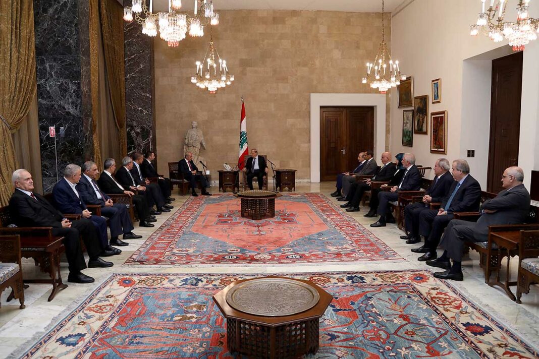 Hassan Diab obtient la majorité des votes des parlementaires libanais