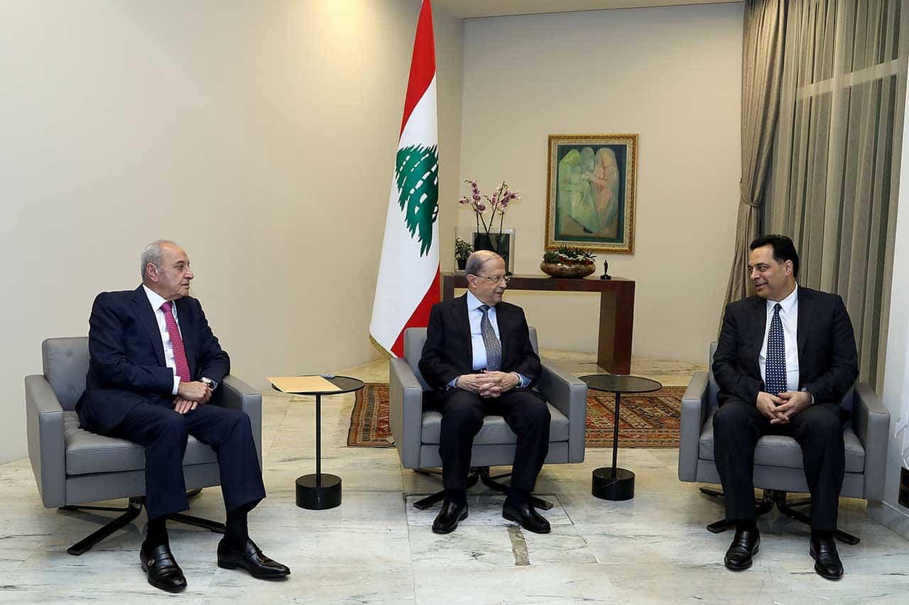 Michel Aoun et Nabih Berri réitèrent leurs appuis à la feuille de route française, Hassan Diab appelle à l'accélération des efforts pour former un nouveau gouvernement