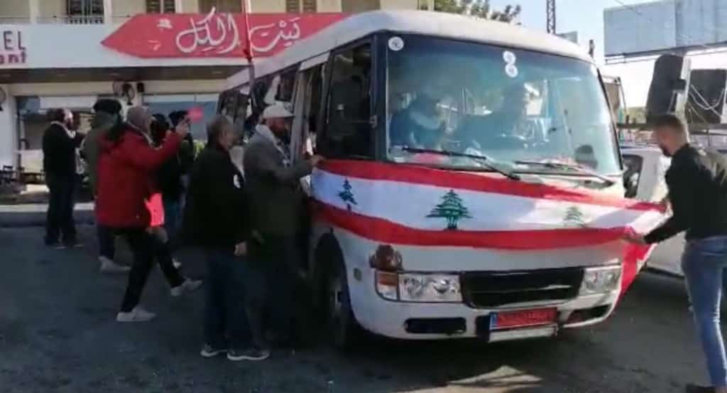 Liban/Jour 52: Plusieurs marches contre le harcèlement sexuel et la violence à l'encontre des femme alors qu'un bus de la révolution parcourt le Pays