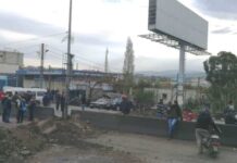 la principale route internationale Minya - Al-Abda, porte d'entrée de la région du Akkar, coupée à la circulation. Crédit Photo: NNA