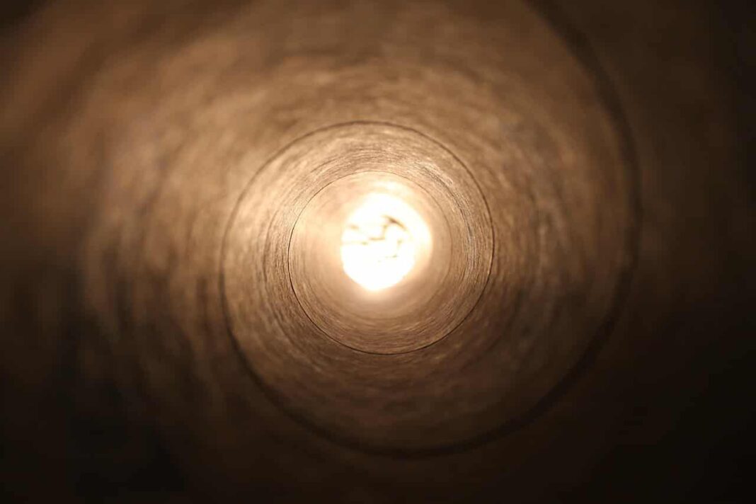 Le Bout du Tunnel ?