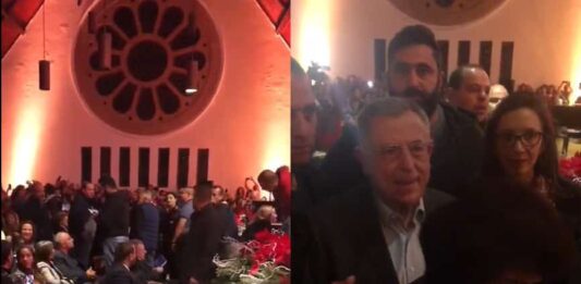 Hué à l'Assembly Hall de l'AUB, Fouad Siniora se retire de la salle (vidéo)