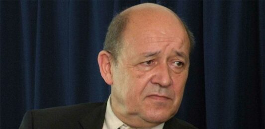 Jean-Yves Le Drian réaffirme le soutien de la France au Liban lors de sa rencontre avec Najib Mikati