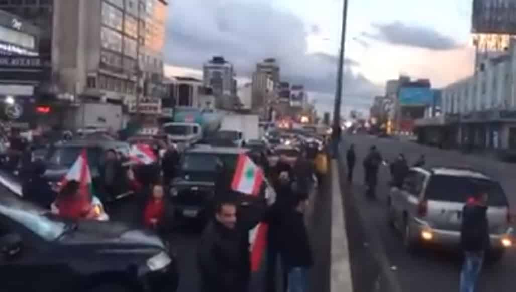 Arrestation de sept manifestants suite à la coupure du trafic routier à Jal el-Dib