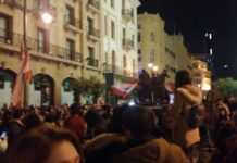 Plusieurs milliers de manifestants dans les rues de Beyrouth