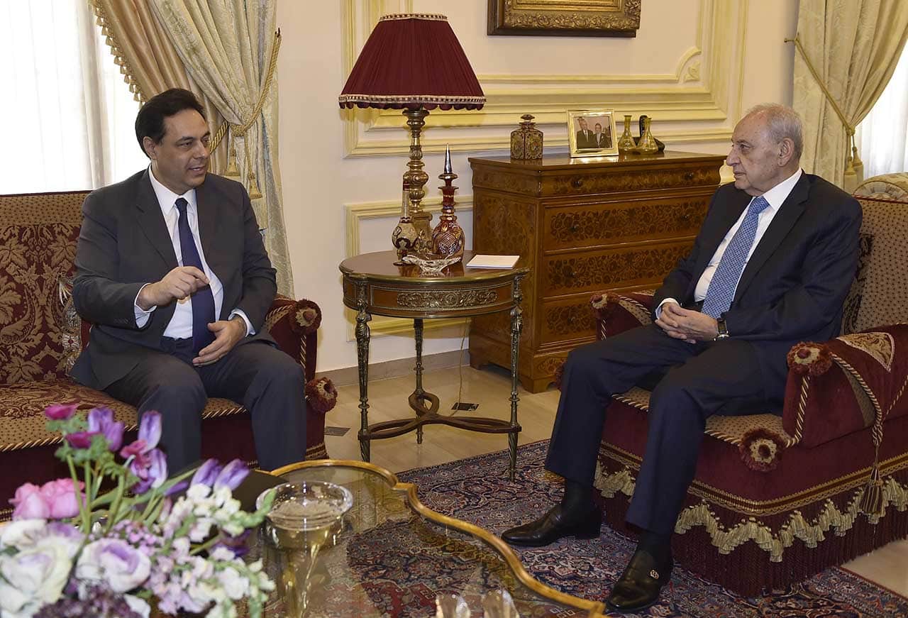 Liban/Explosion: Vers une course de vitesse pour la dissolution entre le gouvernement et le parlement