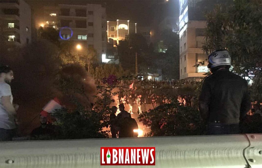Honte à qui peut chanter pendant que Beyrouth brûle