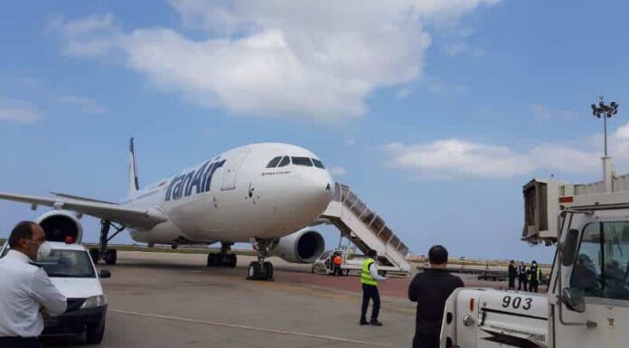 Coronavirus: Un avion Italien soumis aux mêmes procédures sanitaires
