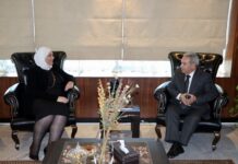 Ramzi Moucharafieh et son homologue syrienne Rima el Qadri. Crédit Photo: NNA