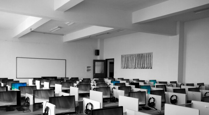 Covid-19 : point par point, des recommandations d'experts pour réduire les effets psychologiques négatifs liés au confinement
