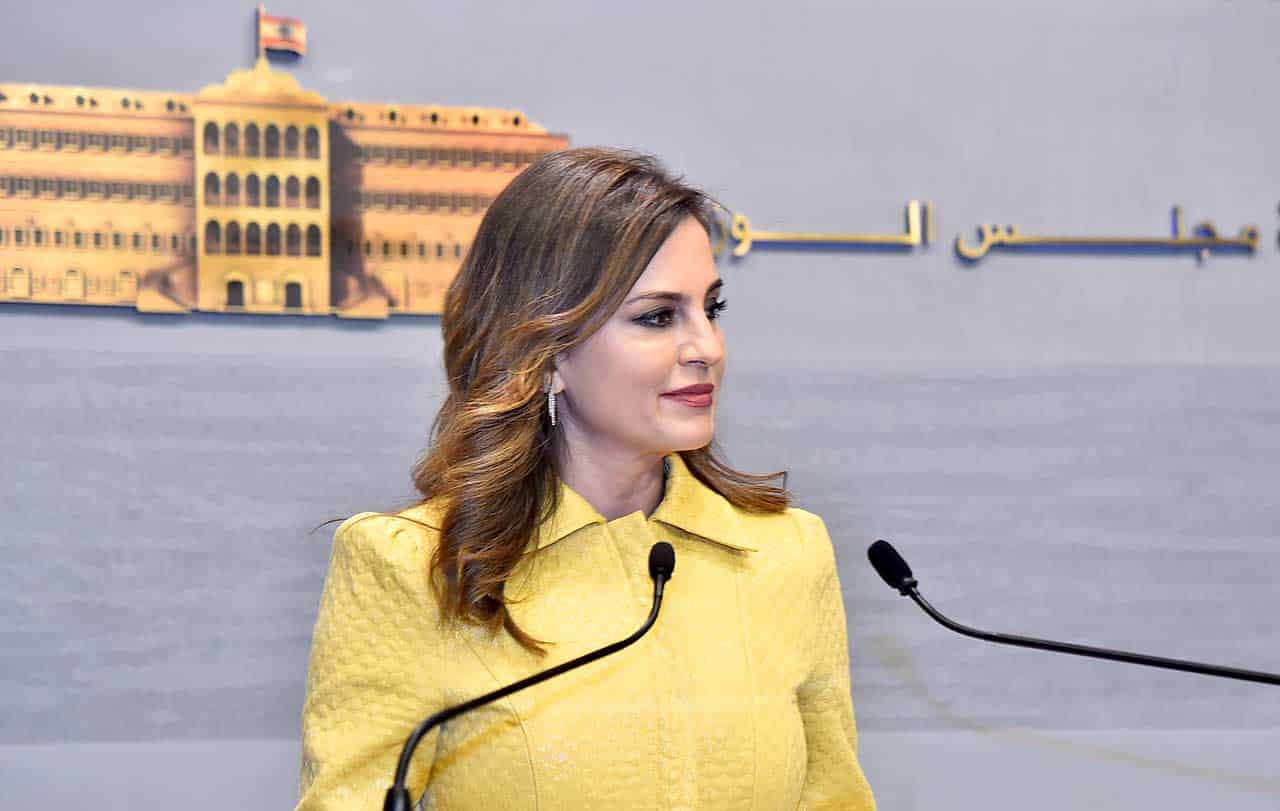« Quiconque qui a enfreint la loi sur le marché noir sera poursuivi devant la cour de justice en charge des affaires urgentes » (Manal Abdel Samad) "Quiconque qui a enfreint la loi sur le marché noir sera poursuivi devant la cour de justice en charge des affaires urgentes" (Manal Abdel Samad)
