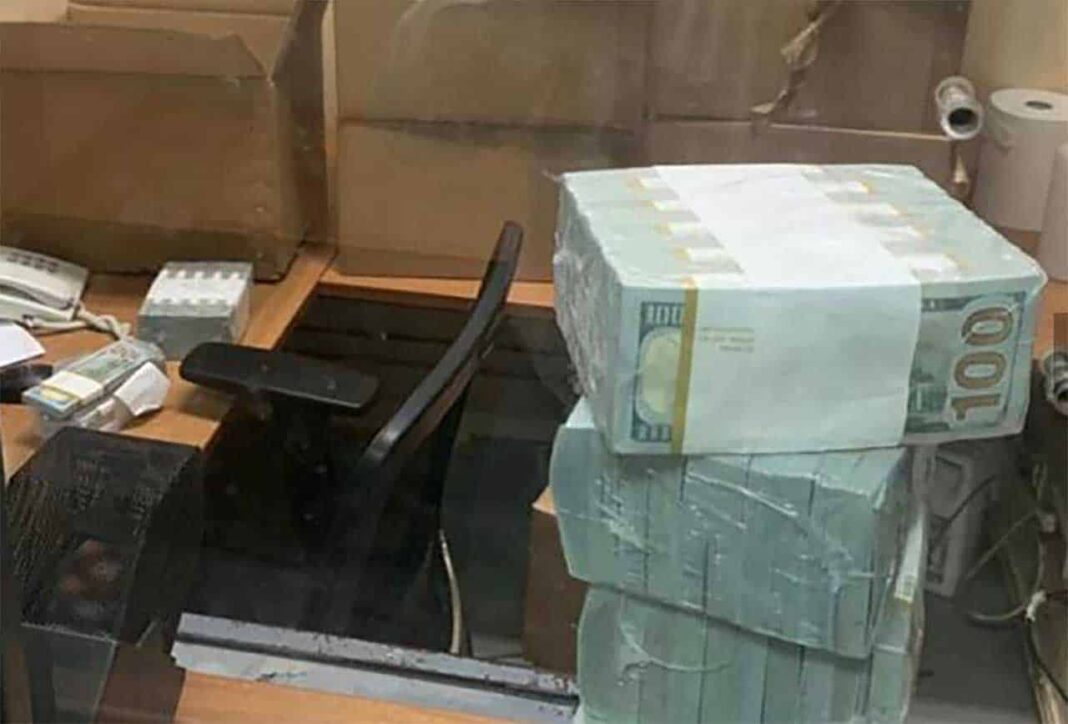 Nouvelle baisse historique de la livre libanaise au 4ème jour face au dollar alors que les autorités tentent de reprendre le contrôle