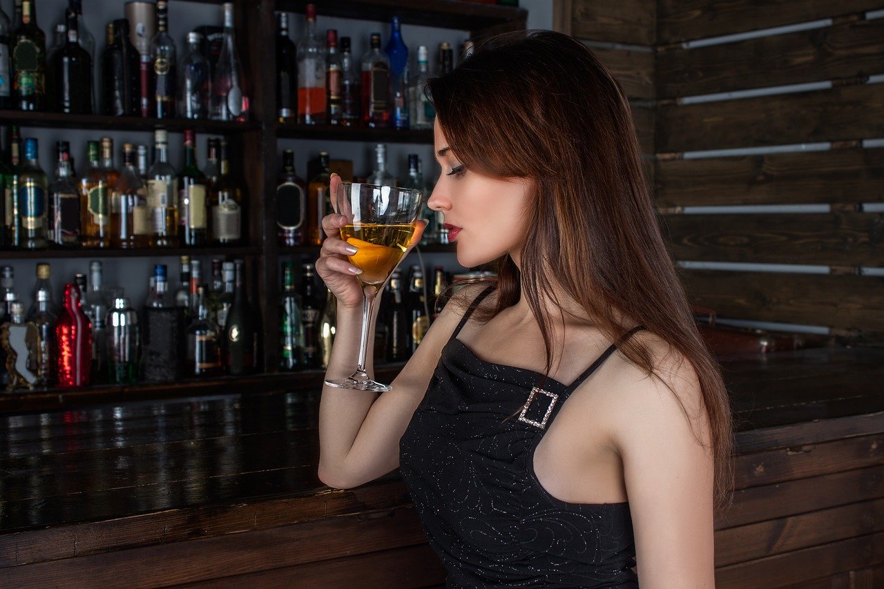 Que sait-on des liens entre confinement et consommation d'alcool ?