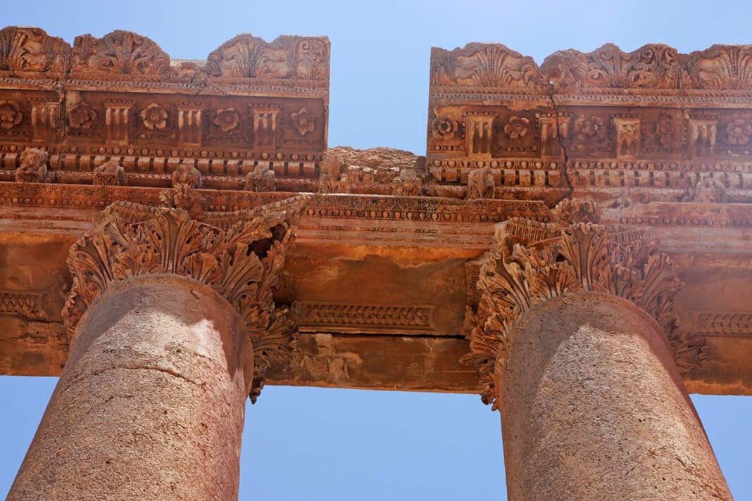 Baalbeck Photo by rolf neumann on Unsplash
