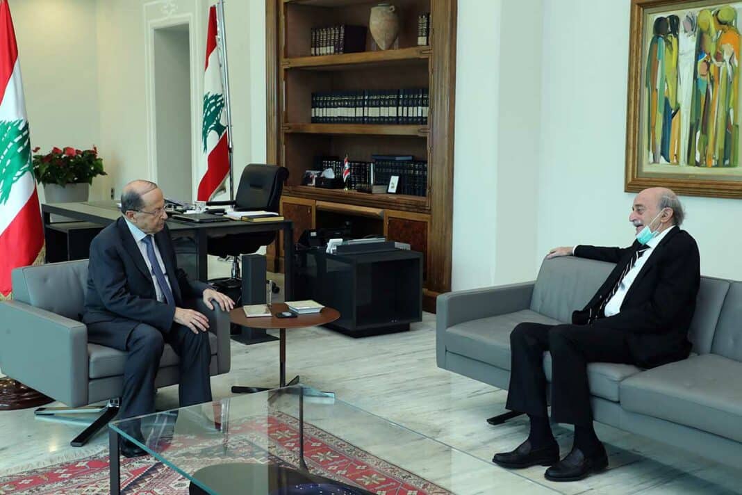 Walid Joumblatt annonce sa participation au sommet de Baabda