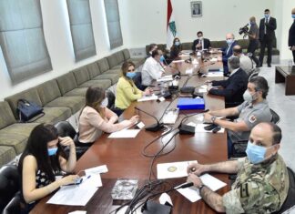 Diab annonce une réouverture partielle tout en appelant à des sacrifices collectifs