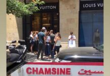 Au Liban, on fait désormais la queue devant les boulangeries et les magasins de luxe