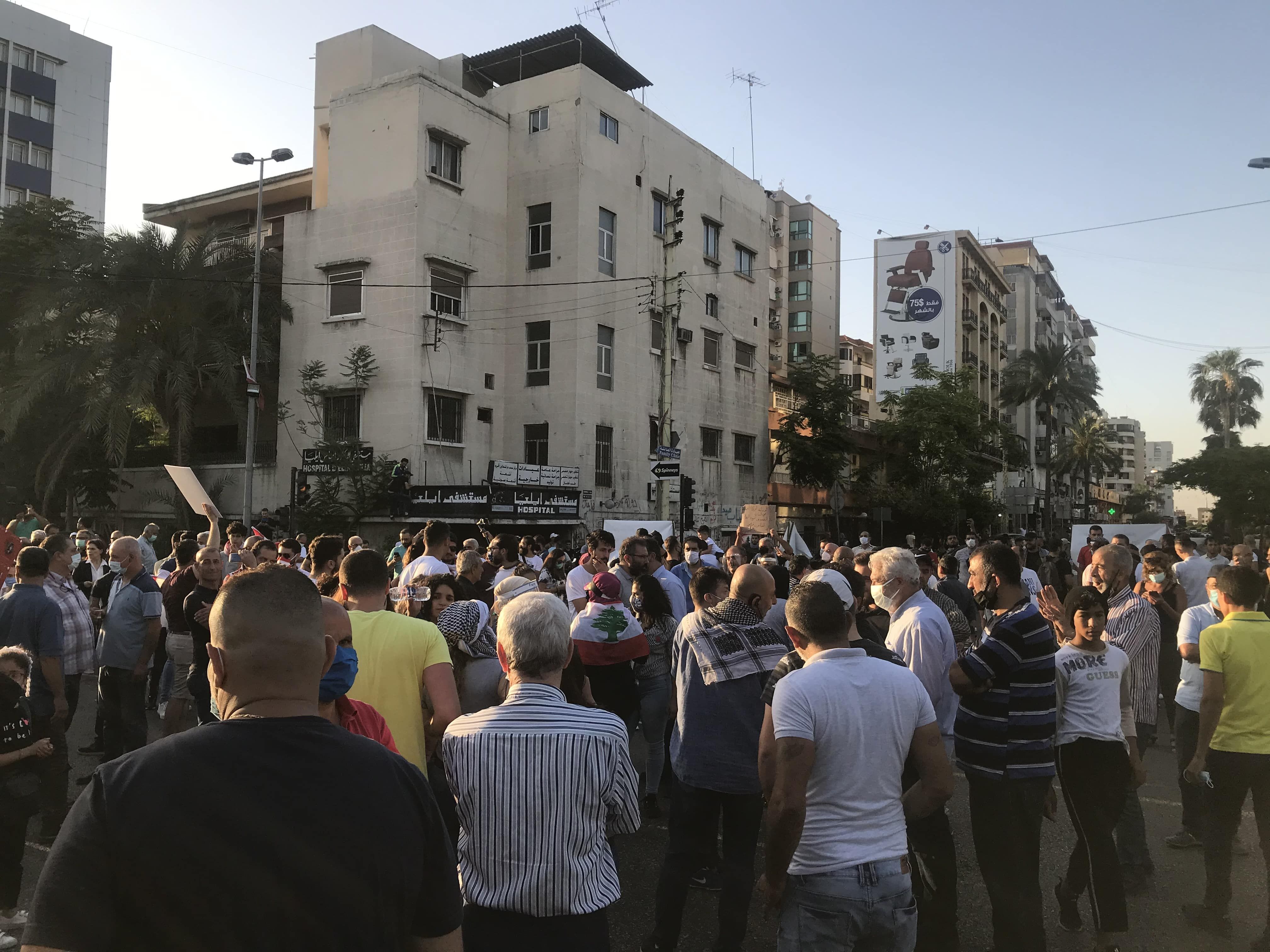 Liban: Les manifestations de samedi sous le signe de la division sur la question des armes du Hezbollah Liban: Les manifestations de samedi sous le signe de la division sur la question des armes du Hezbollah