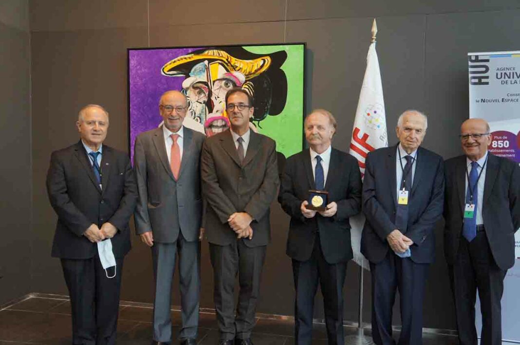 Remise de la médaille du CNRS-L à Hervé Sabourin
