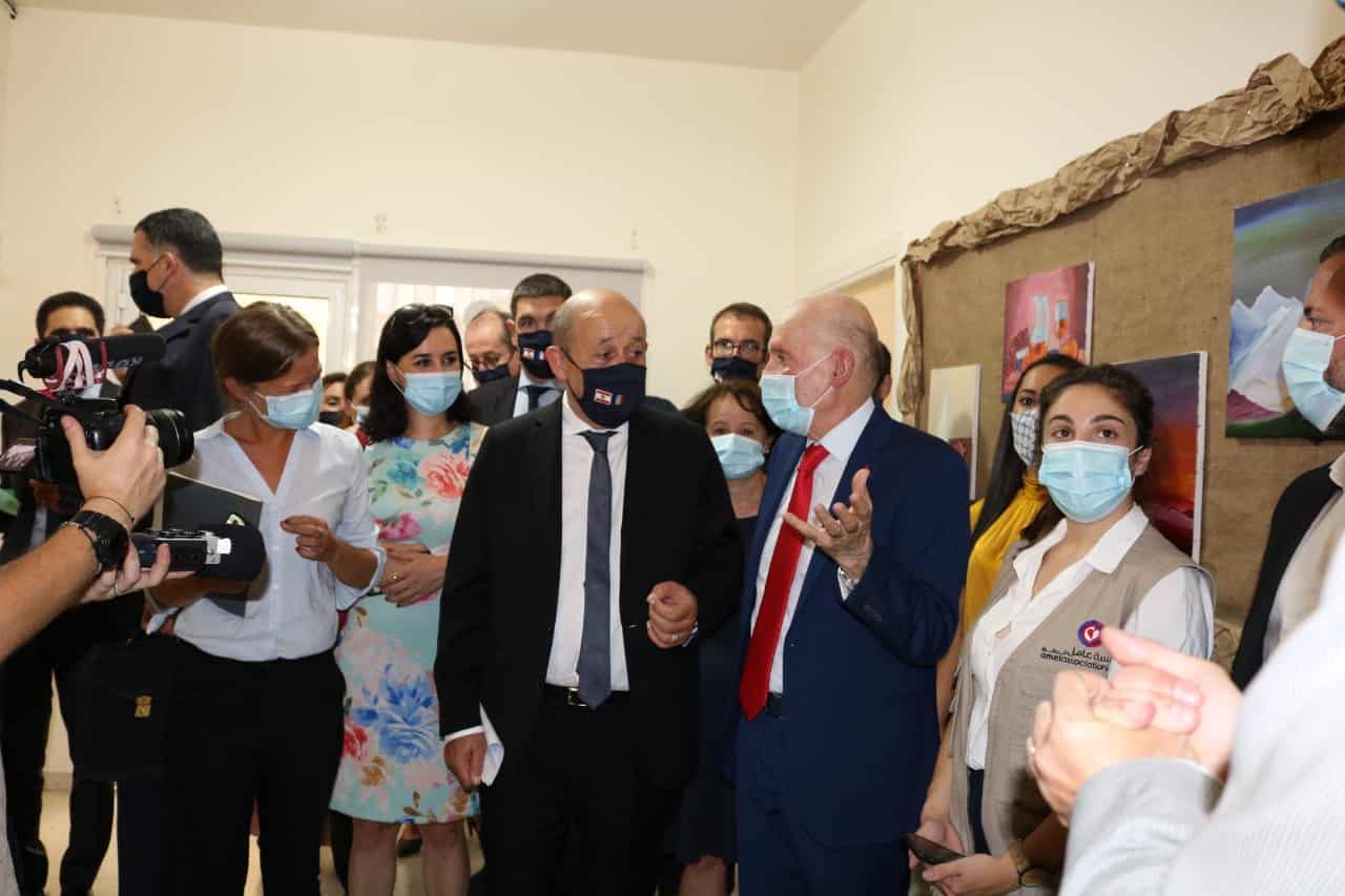 Jean-Yves le Drian, Ministre français de l’Europe et des Affaires Etrangères visite le centre Amel de Haret Hreik