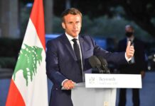 Emmanuel Macron depuis la Résidence des Pins, le 6 août 2020. Crédit Photo: Dalati & Nohra