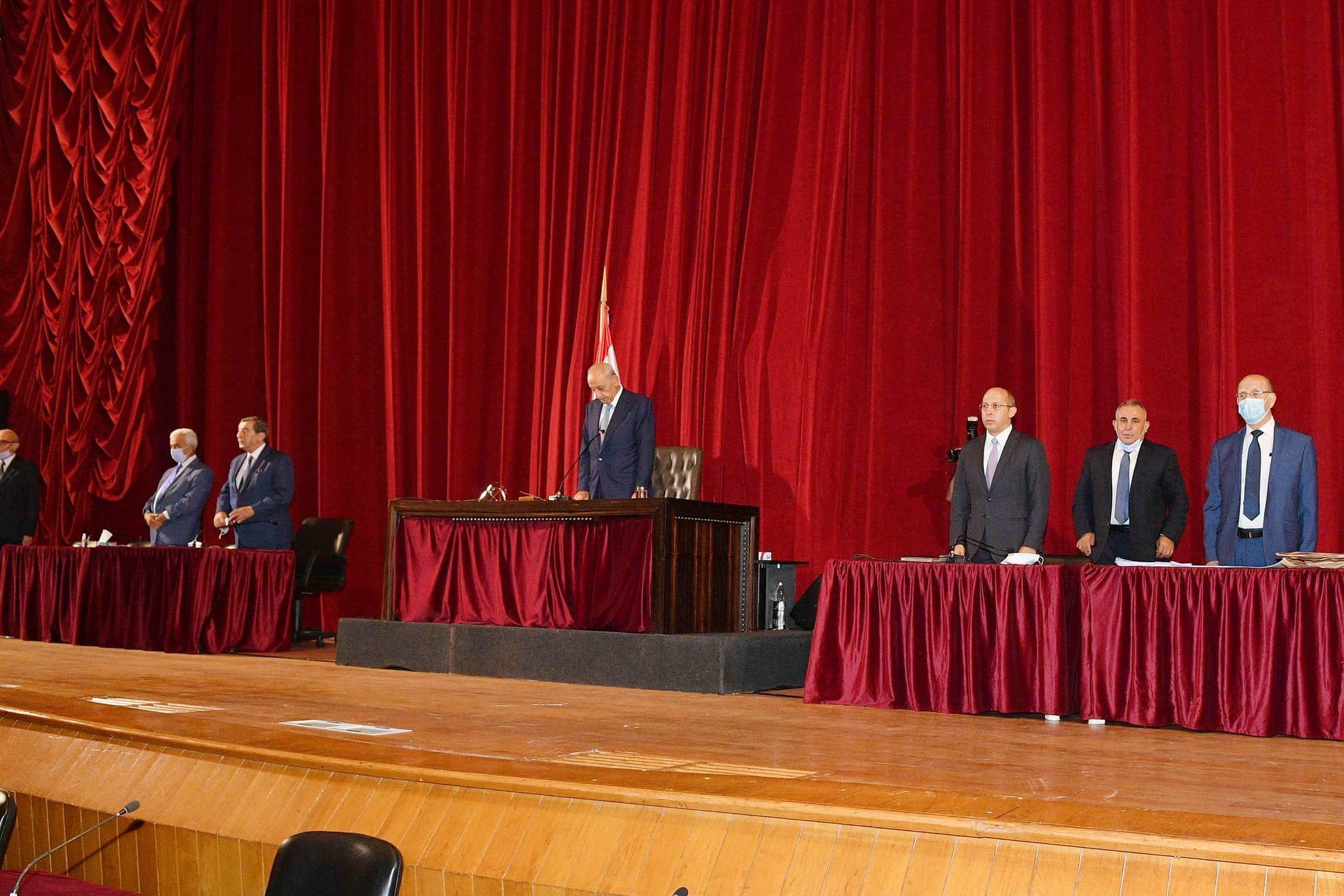 Le parlement approuve l'extension de l'état d'urgence pour la ville de Beyrouth