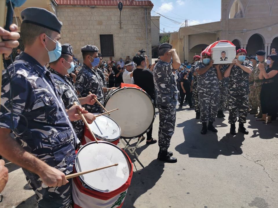 Explosion du Port de Beyrouth: Le Liban enterre ses premiers morts