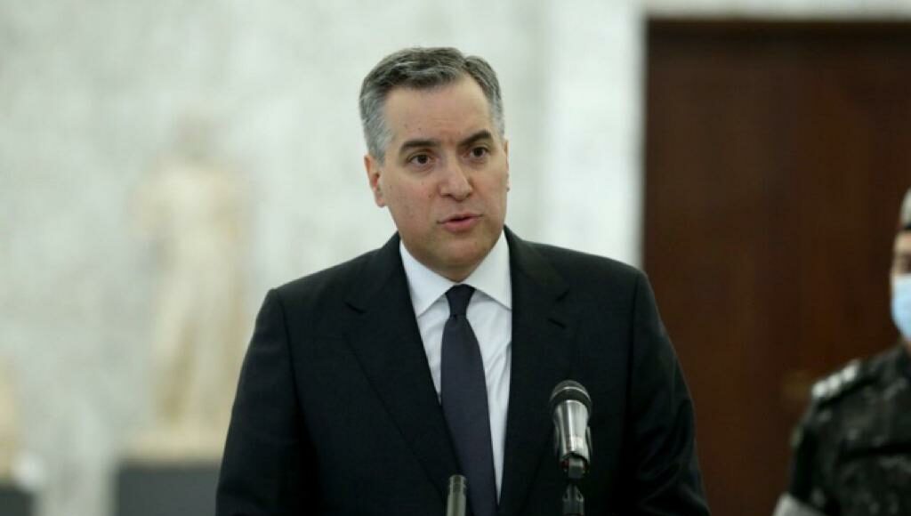 Le nouveau Premier Ministre du Liban Mustapha Adib s'exprimant depuis le perron du Palais de Baabda suite à sa nomination, le 31 août 2020. Crédit Photo: NNA