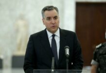 Un gouvernement qui satisfasse tout le monde (Mustapha Adib) Le nouveau Premier Ministre du Liban Mustapha Adib s'exprimant depuis le perron du Palais de Baabda suite à sa nomination, le 31 août 2020. Crédit Photo: NNA