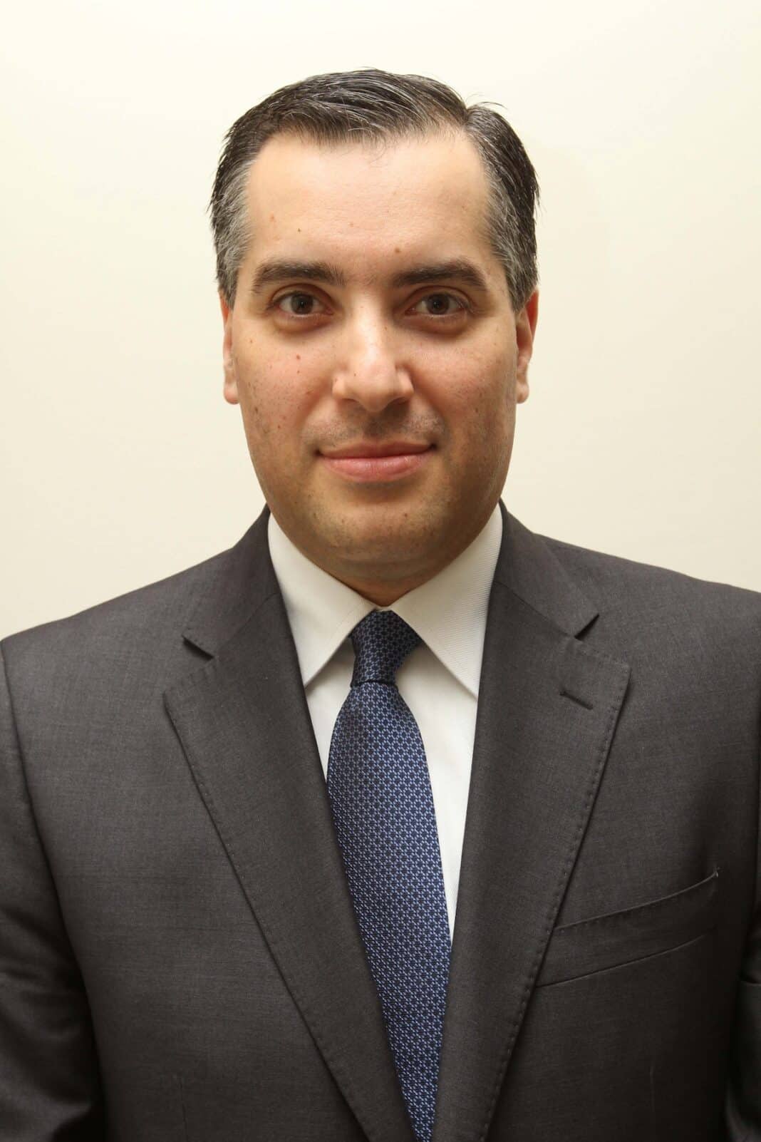 Mustapha Adib, candidat des anciens premier ministres