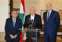 Les 3 anciens premiers ministres regrettent le renoncement de Mustapha Adib Les 3 anciens premiers ministres à la défense de Saad Hariri dans son bras de fer face à Michel Aoun