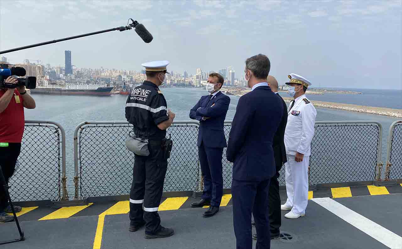 "Je ne suis pas indulgent envers la classe politique libanaise" (Emmanuel Macron)